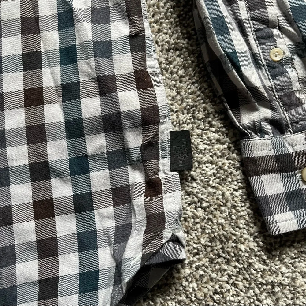 The North Face Grey‎ Plaid Long Sleeve Button Up Mens M